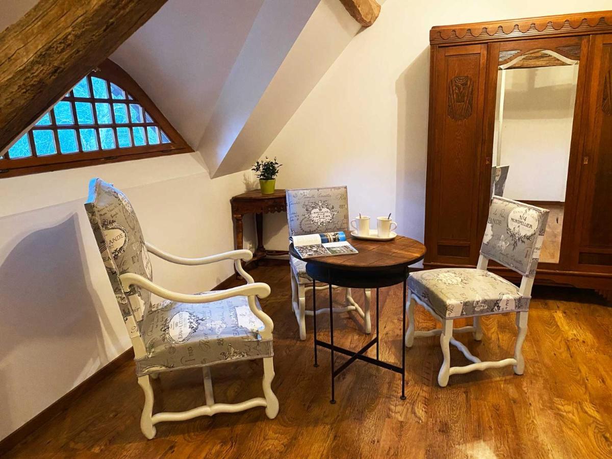 Le Moulin De Pasnel Bed and Breakfast Monteaux Eksteriør billede